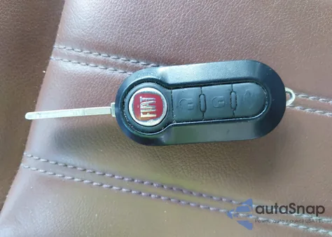 2012 Fiat 500C Lounge из США, поврежденный, VIN 3C3CFFERXCT207805